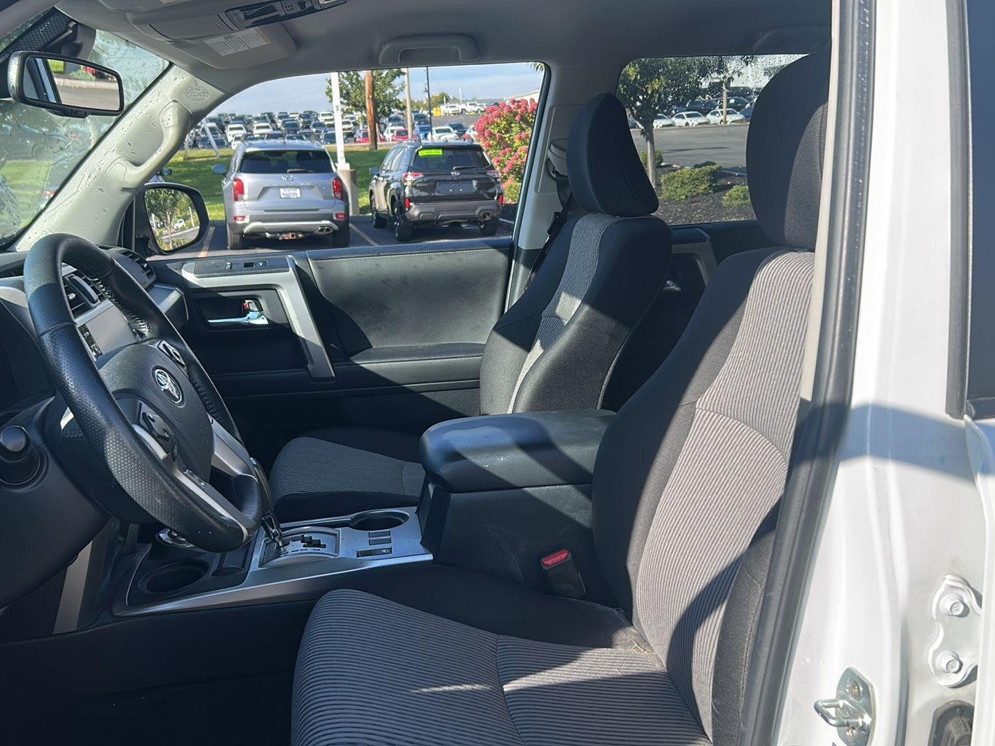 Used 2024 Ice Cap Toyota SR5 image 18