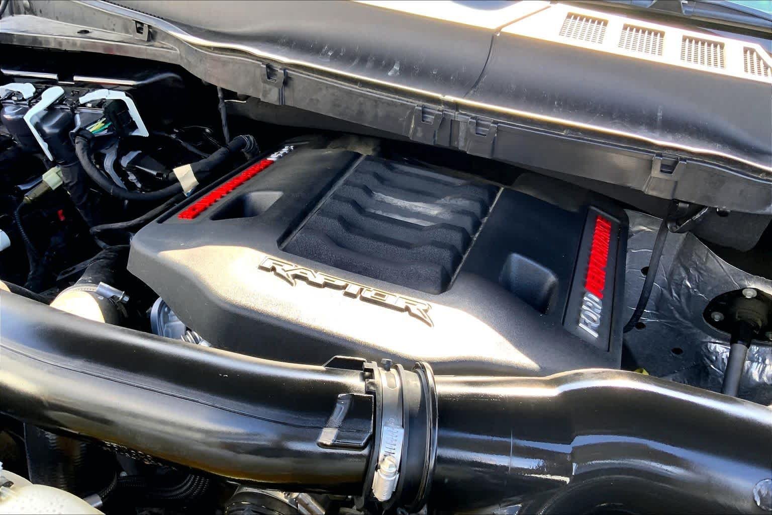 Used 2025 Agate Black Metallic Ford Raptor image 30
