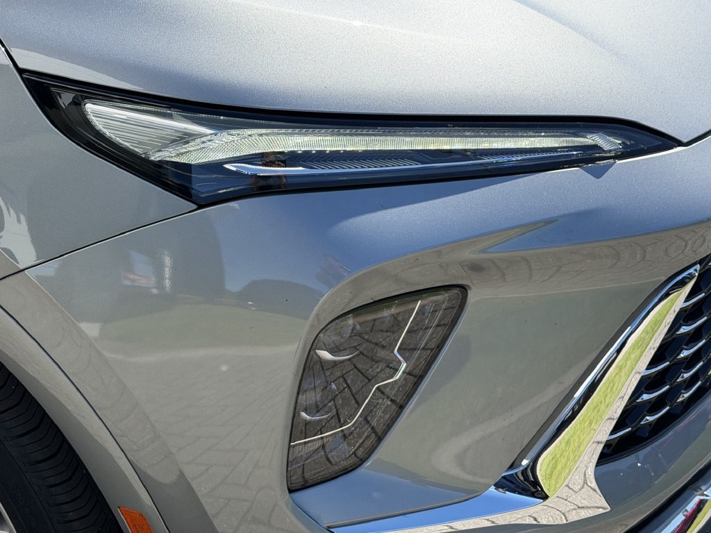 New 2026 Moonstone Gray Metallic Buick Avenir image 9