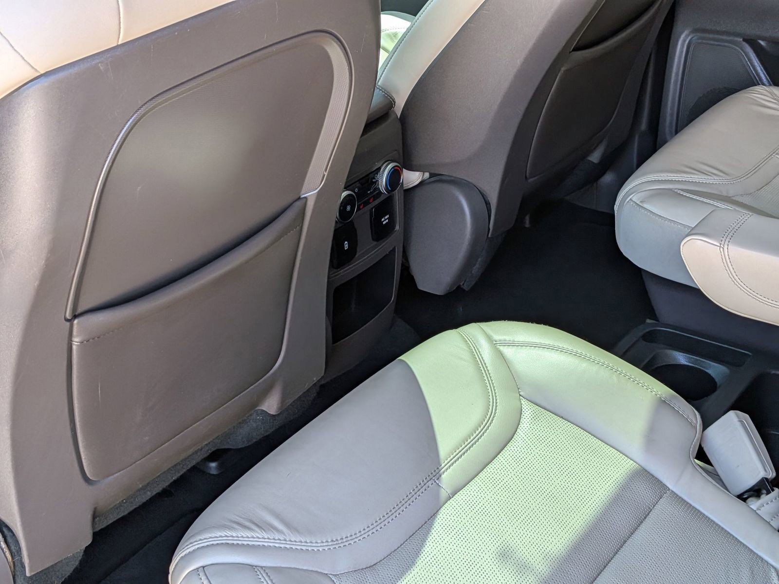 Used 2020 Silver Spruce Metallic Ford Platinum image 33