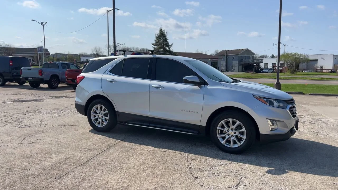 Used 2019 Chevrolet Equinox LT with VIN 2GNAXKEV8K6109078 for sale in Lebanon, OH