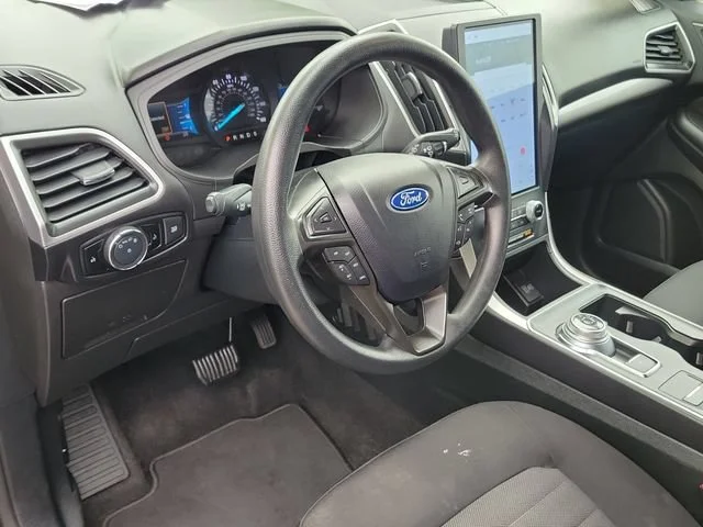 2024 Ford Edge SE - Photo 15