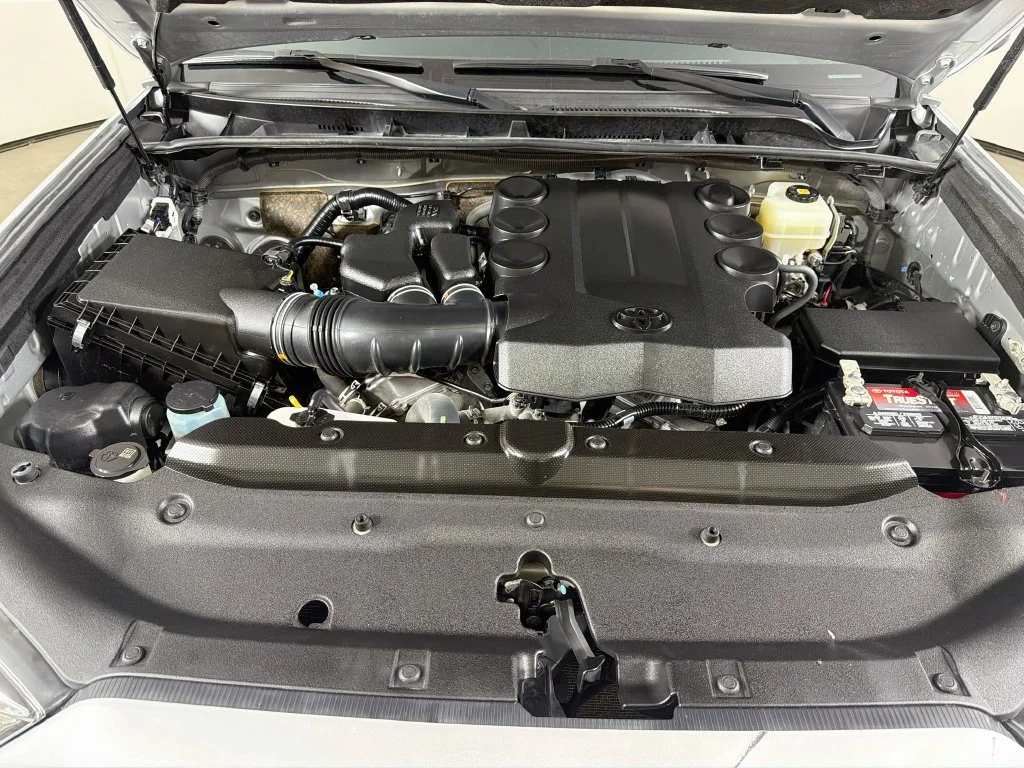 Certified Used 2019 Silver Toyota SR5 image 27