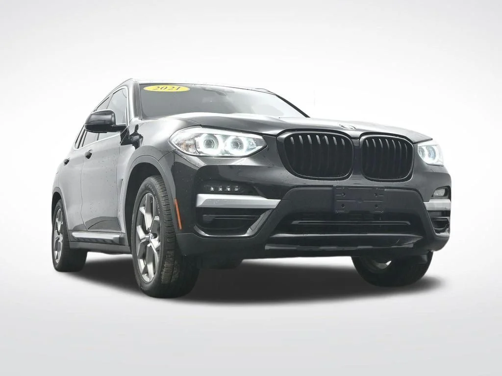 Used 2021 Black BMW xDrive30i image 33