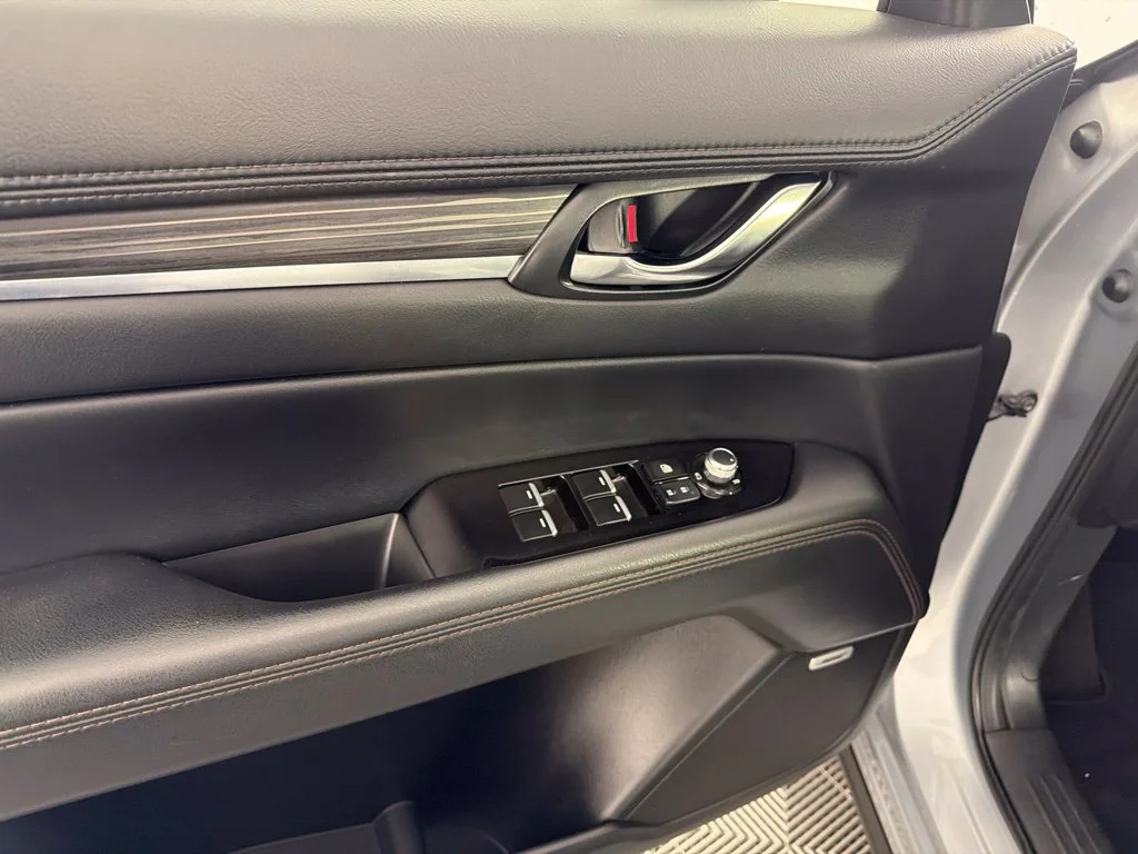 Used 2020 Sonic Silver Metallic Mazda Grand Touring image 23