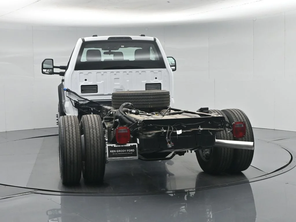 New 2026 Oxford White Ford XL image 47