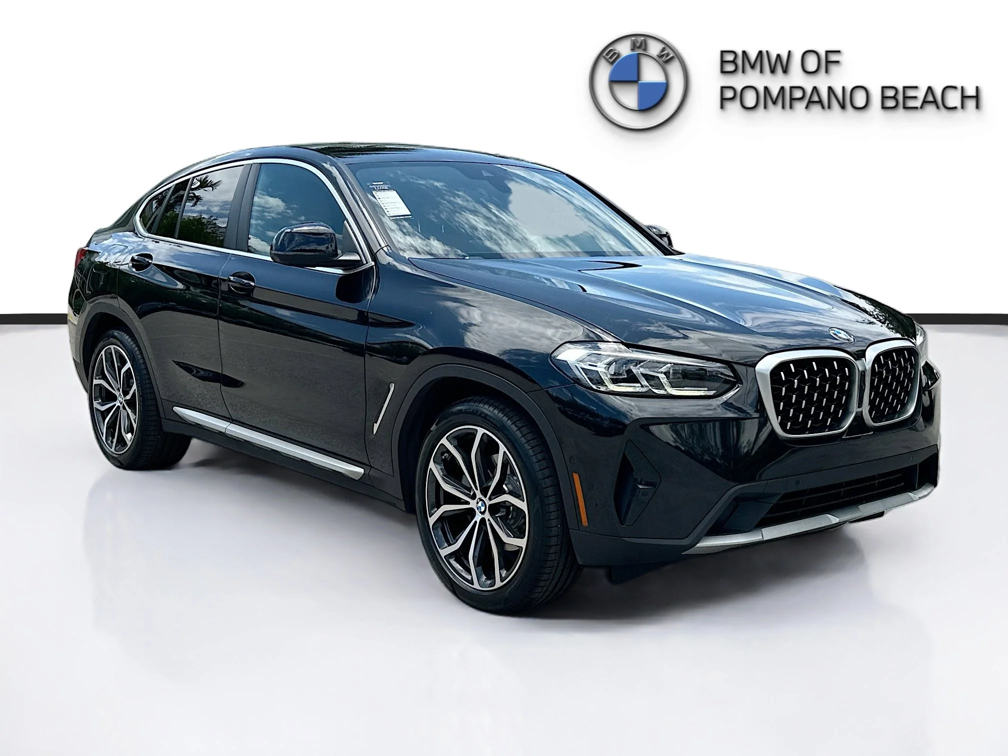 2023 BMW X4