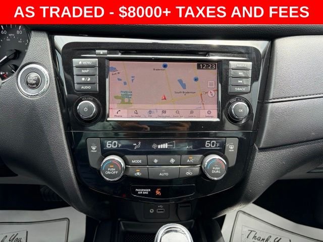 Used 2018 Red Nissan SV image 22