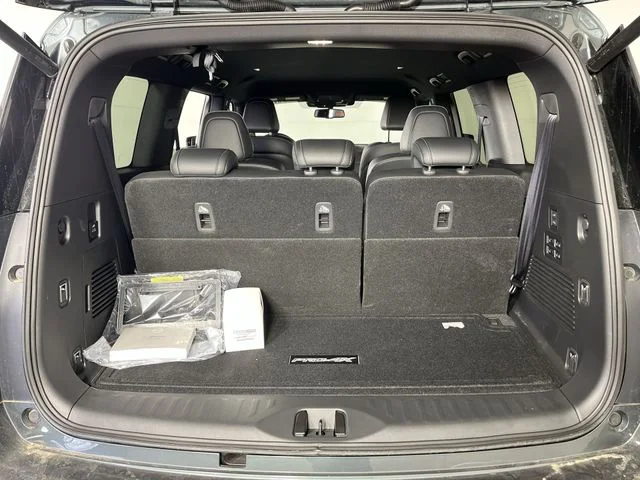 2026 Nissan Armada PRO-4X - Photo 24