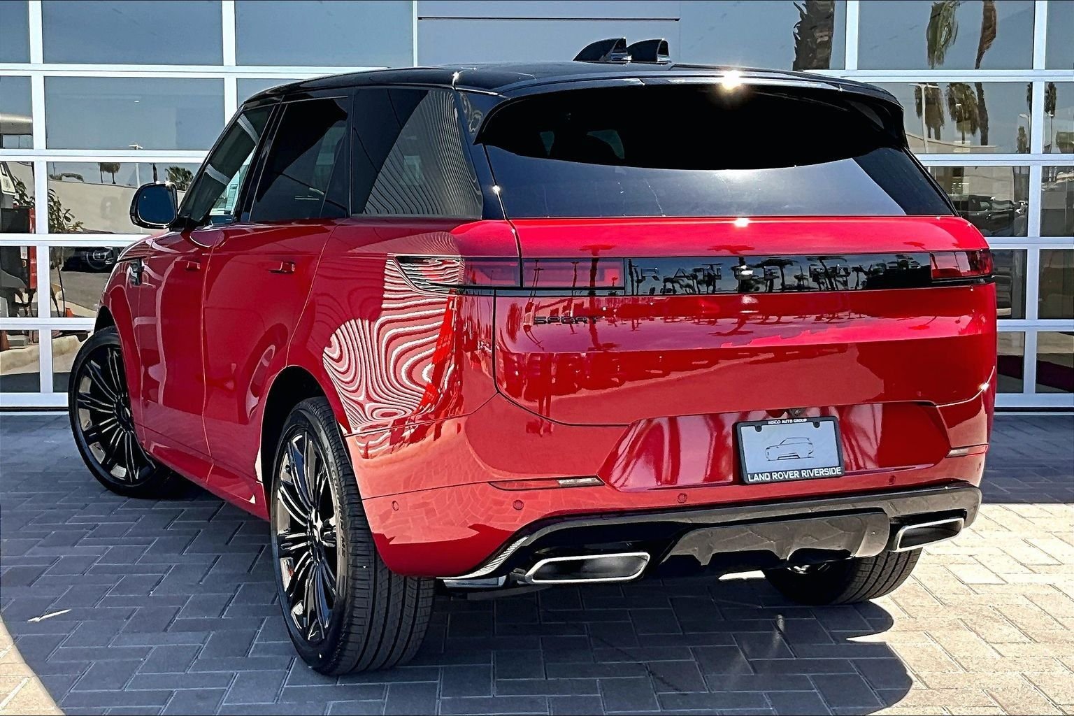 New 2026 Firenze Red Land Rover Dynamic SE image 3