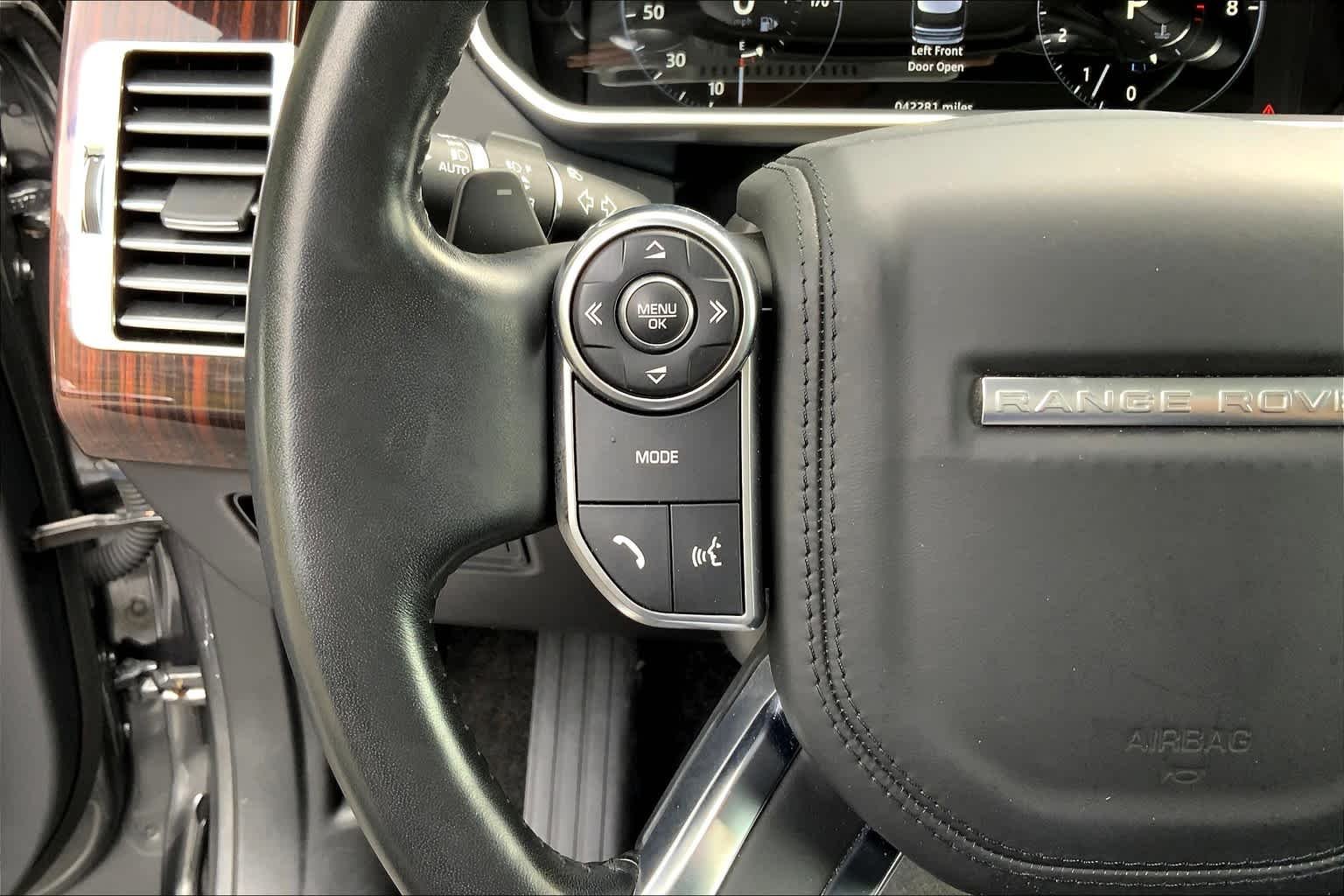 Used 2017 Corris Grey Land Rover  image 22