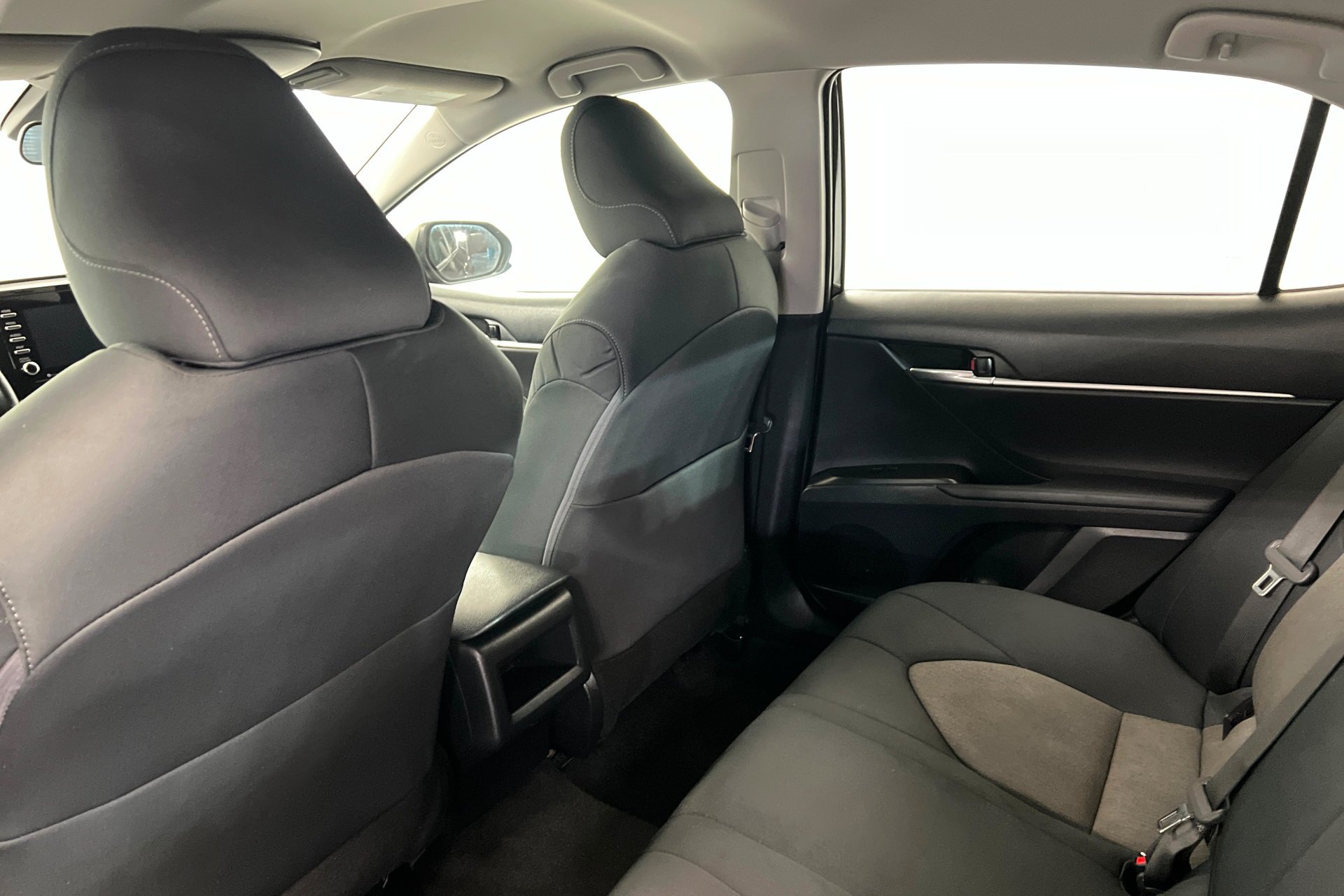 2022 Toyota Camry LE - Photo 20