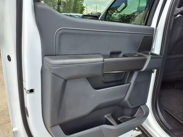 Used 2024 White Ford XLT image 12