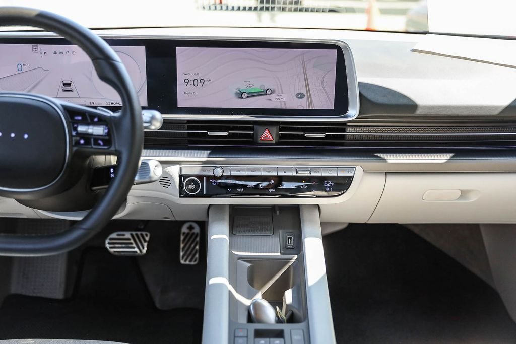 2024 Hyundai IONIQ 6 Limited - Photo 14
