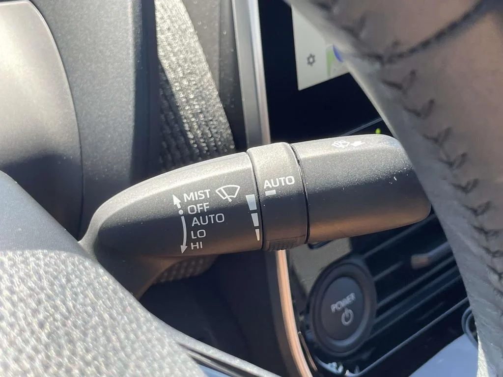 Used 2025 Heavy Metal Toyota XLE image 17