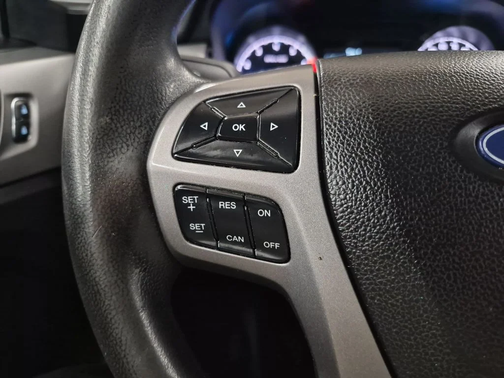 Used 2021 Oxford White Ford XLT image 24