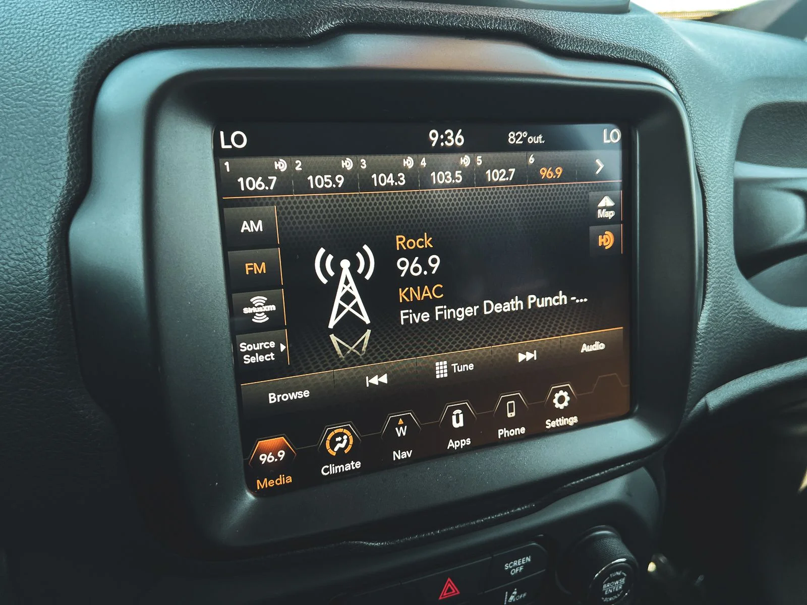 2023 Jeep Renegade Latitude - Photo 20