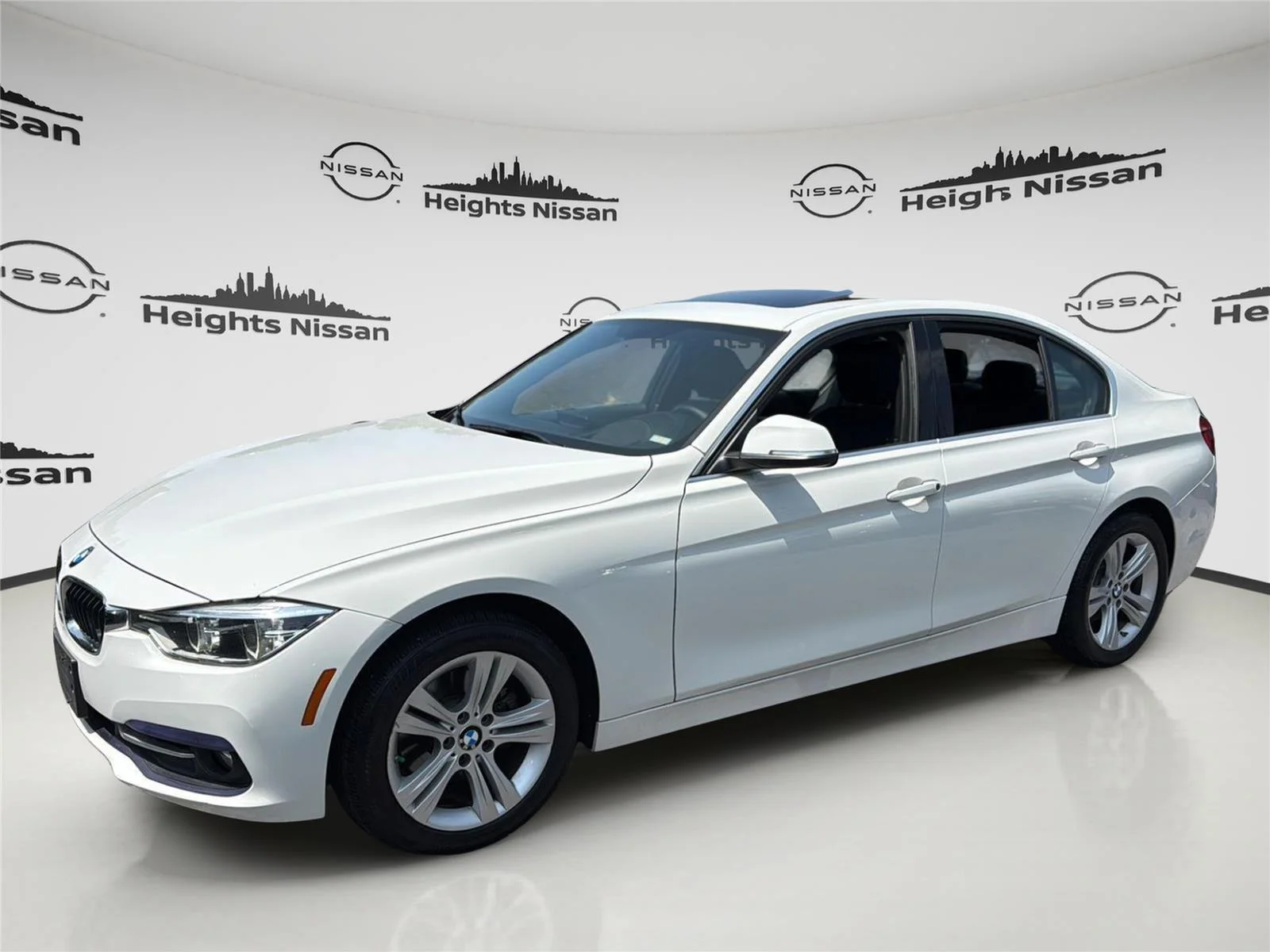 Used 2018 Alpine White BMW 328d image 1