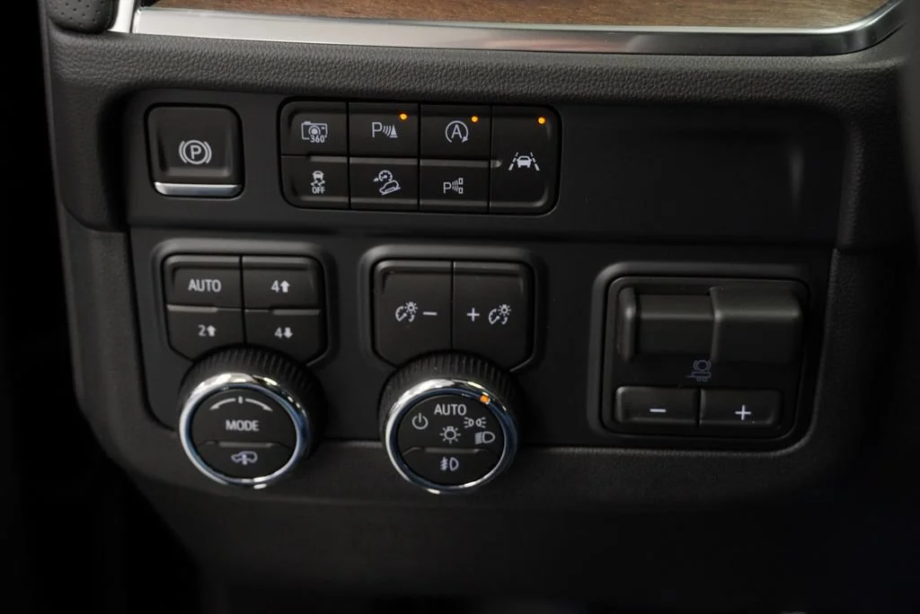 New 2026 Black Chevrolet High Country image 23