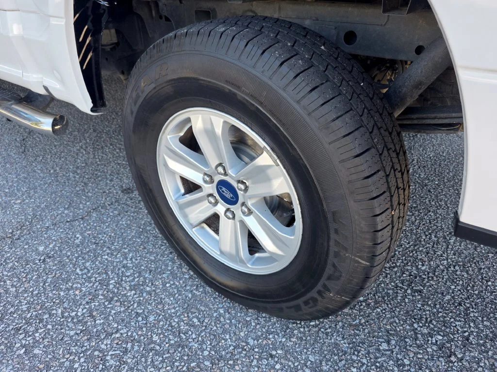 Used 2019 White Ford XLT image 24