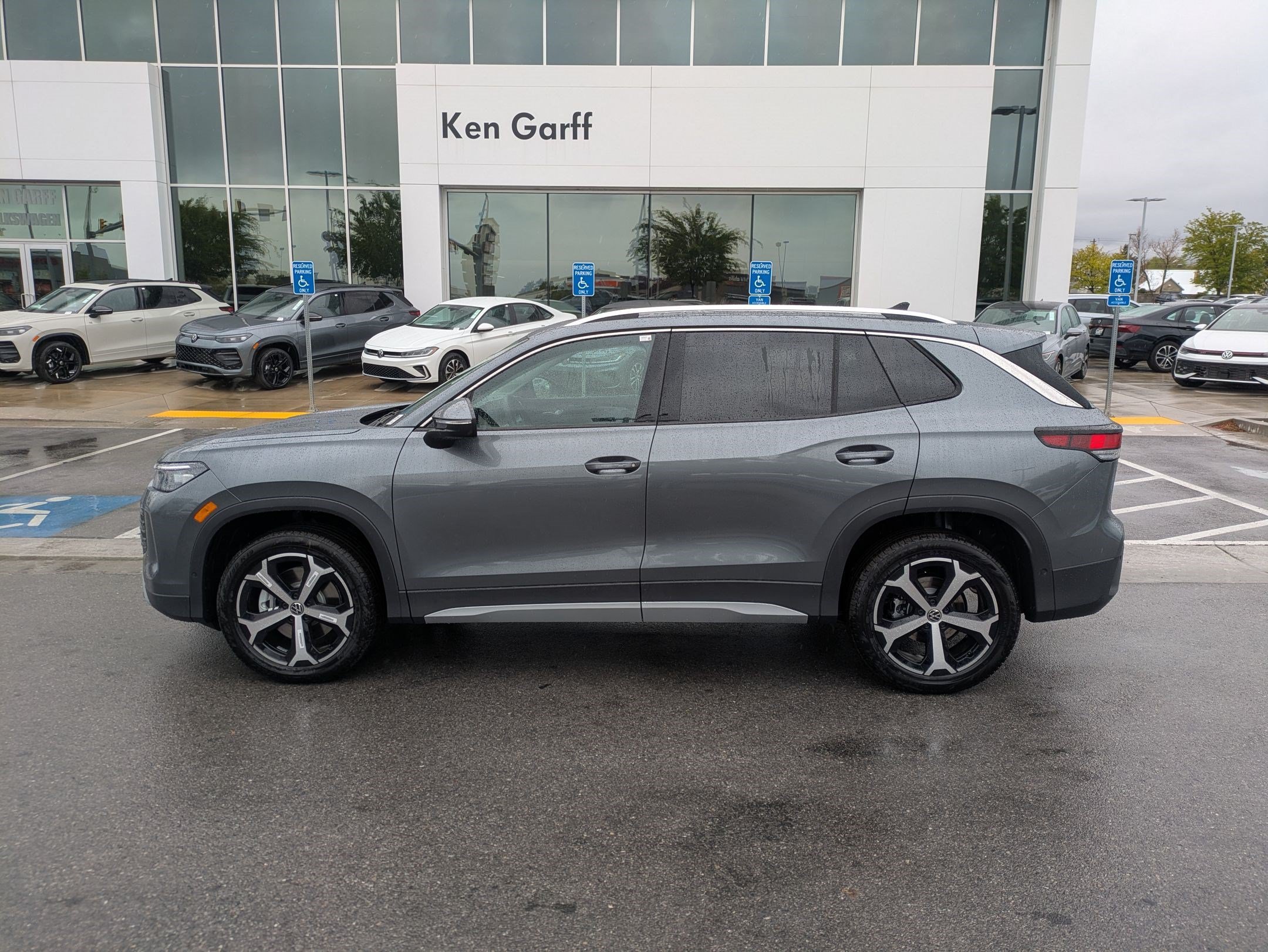 New 2026 Platinum Gray Metallic Volkswagen SE image 7