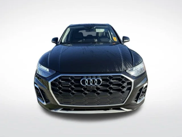 Used 2024  Audi 45 S line Premium Plus image 2