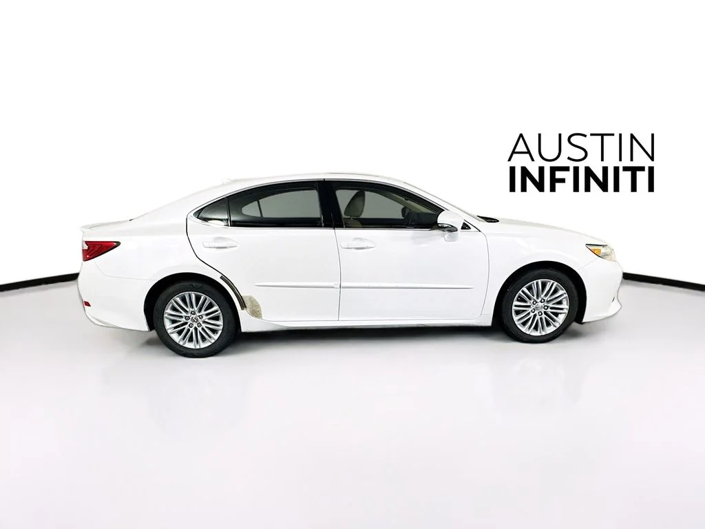 Used 2013 White Lexus 350 image 9