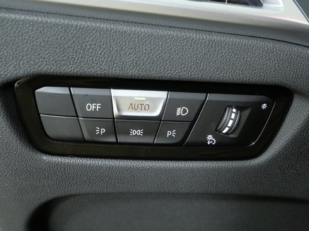 New 2026 Skyscraper Grey Metallic BMW Base image 35