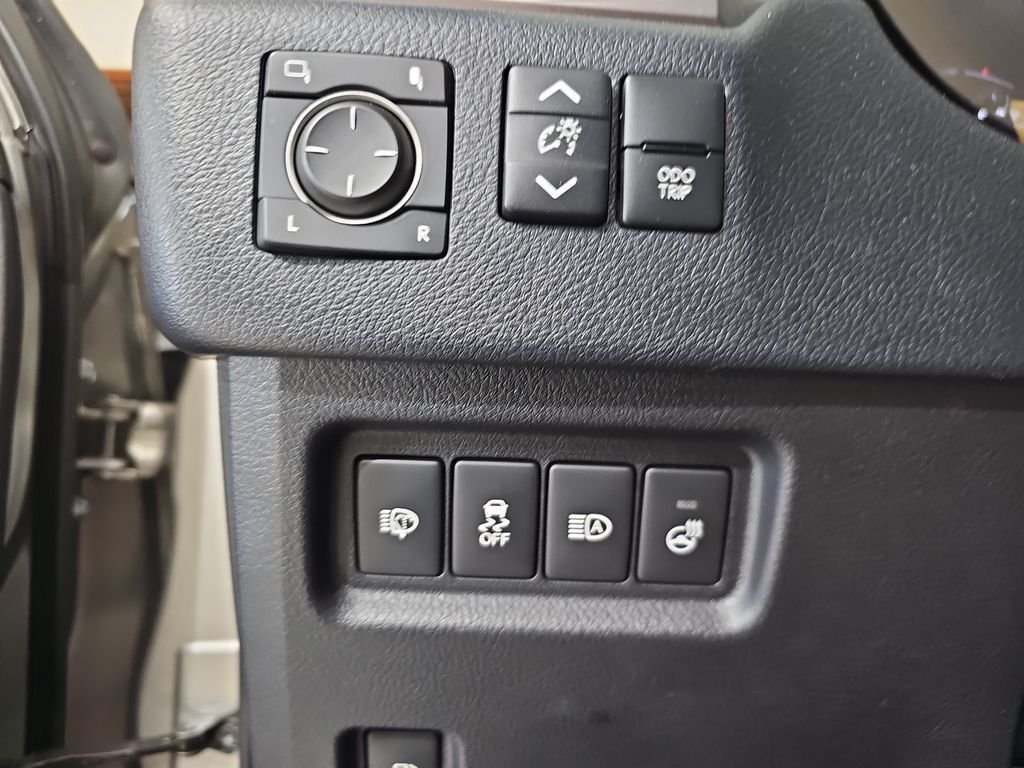 2023 Lexus GX PREMIUM - Photo 24