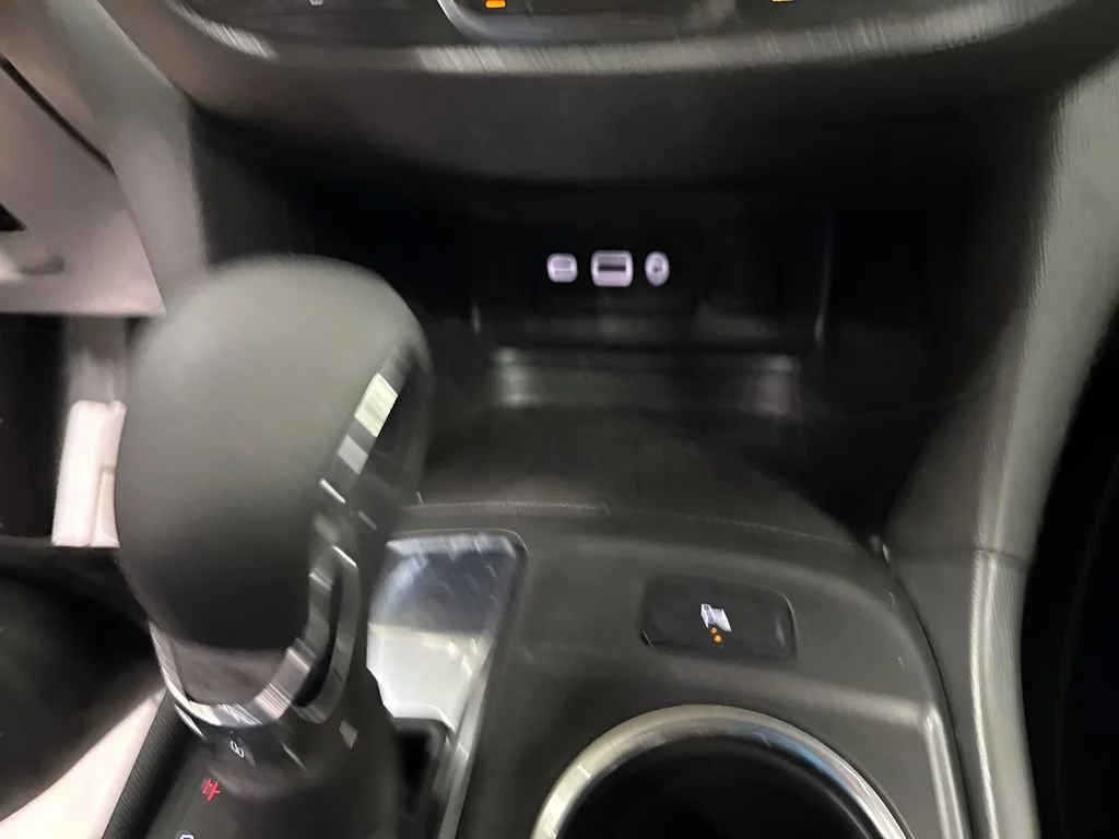2024 Chevrolet Equinox LT - Photo 17