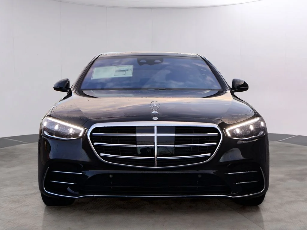 New 2026 Black Mercedes-Benz S 580 image 2