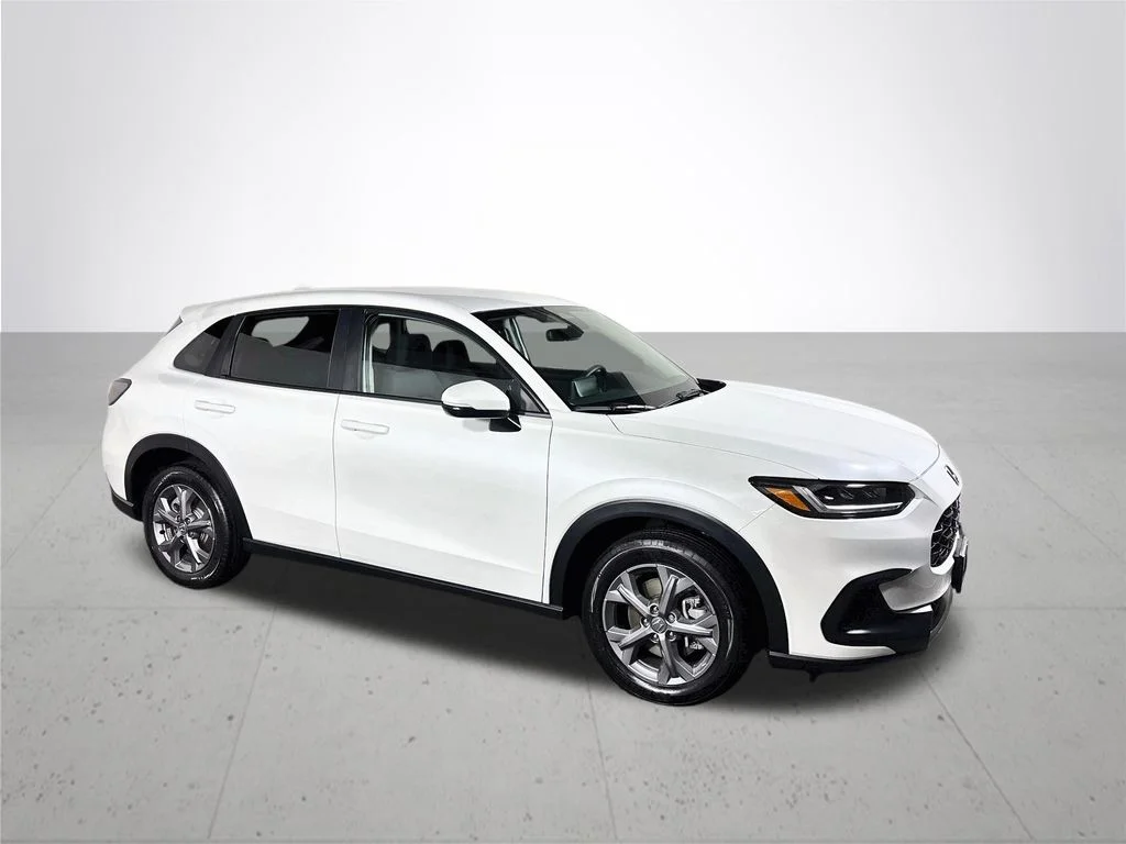 Used 2026 White Honda LX image 4