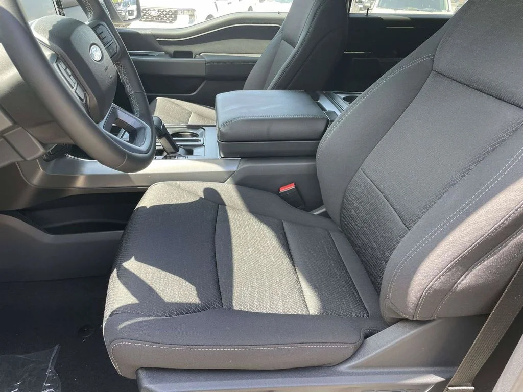 New 2026 Avalanche Ford XLT image 13
