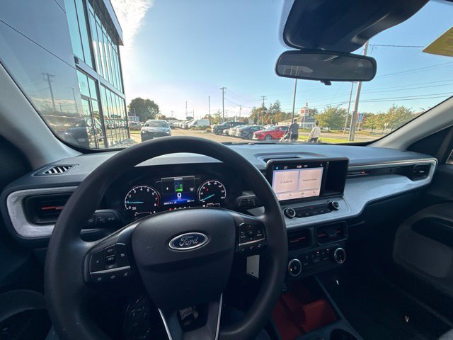 Used 2024 Green Ford XLT image 24