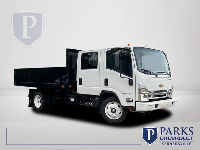 2025 Chevrolet Low Cab Forward 5500 XG 