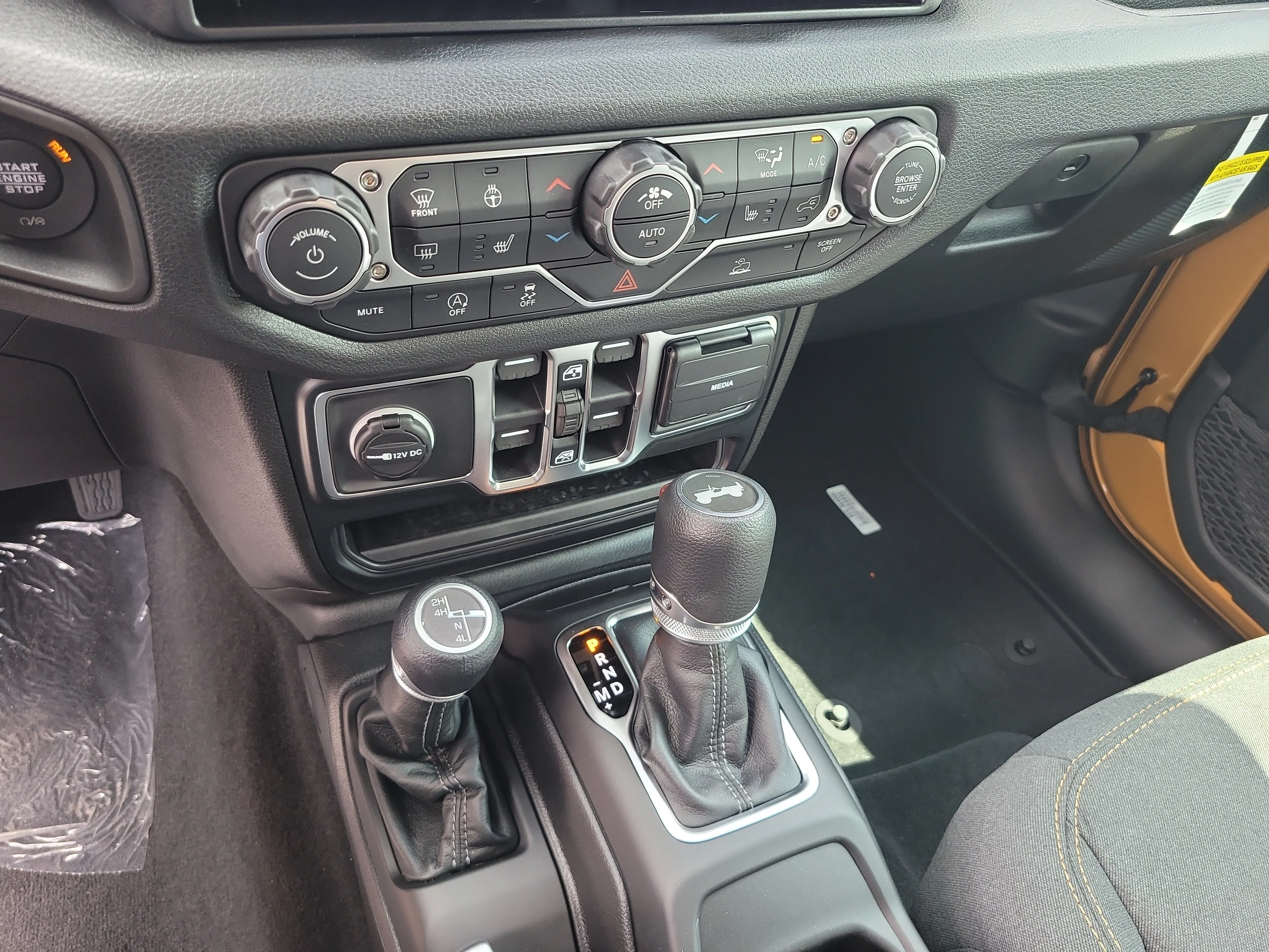 New 2026 Goldilocks Jeep Sport S image 18