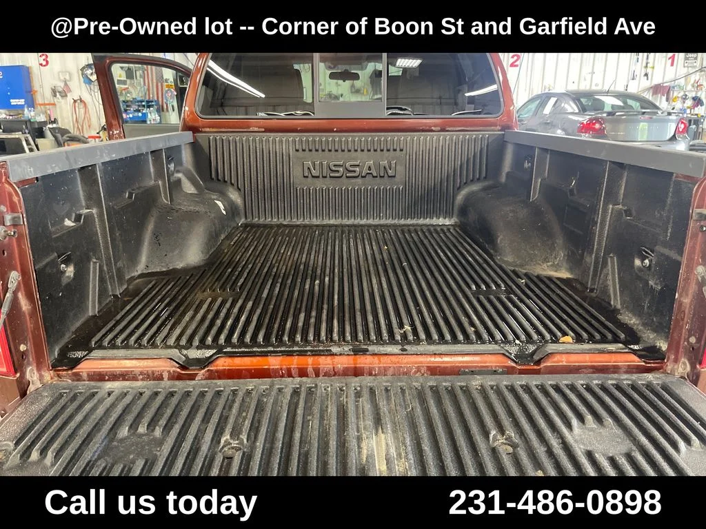Used 2016 Brown Nissan SV image 28