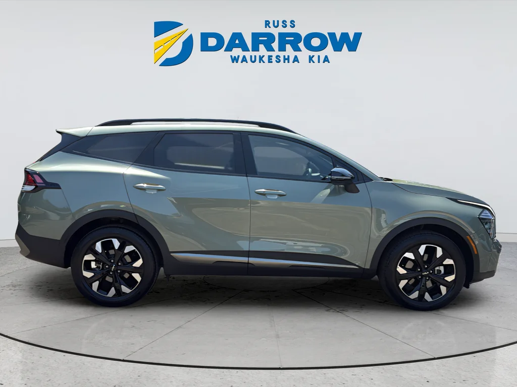 Used 2024 Green Kia X-Line image 6
