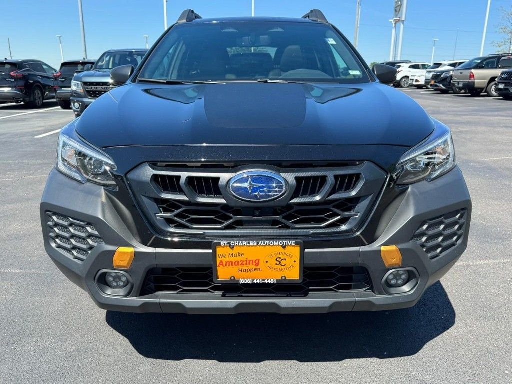 Used 2025 Crystal Black Silica Subaru Wilderness image 9