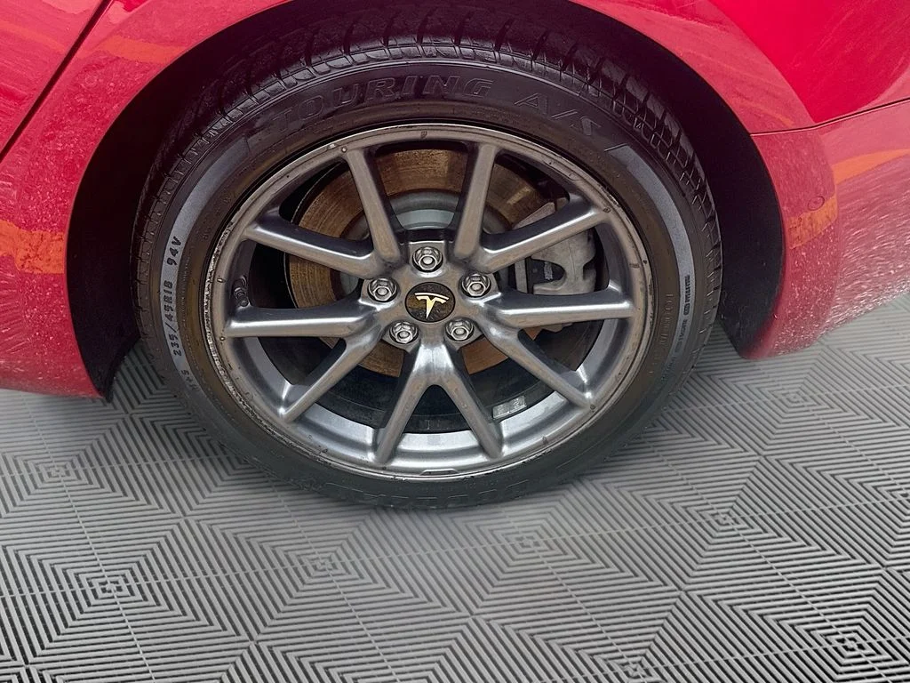 Used 2020  Tesla Standard image 34