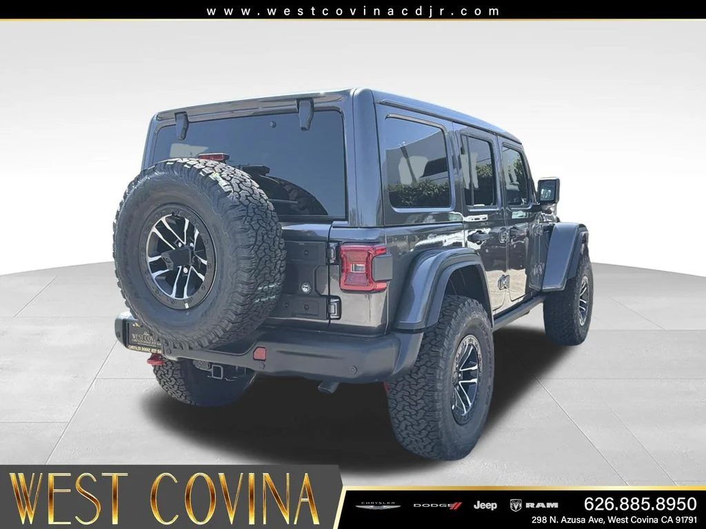 New 2026 Granite Crystal Metallic Clearcoat Jeep Rubicon X image 8