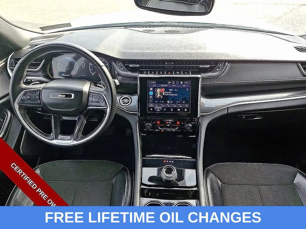 Used 2021 Silver Zynith Jeep Altitude image 18