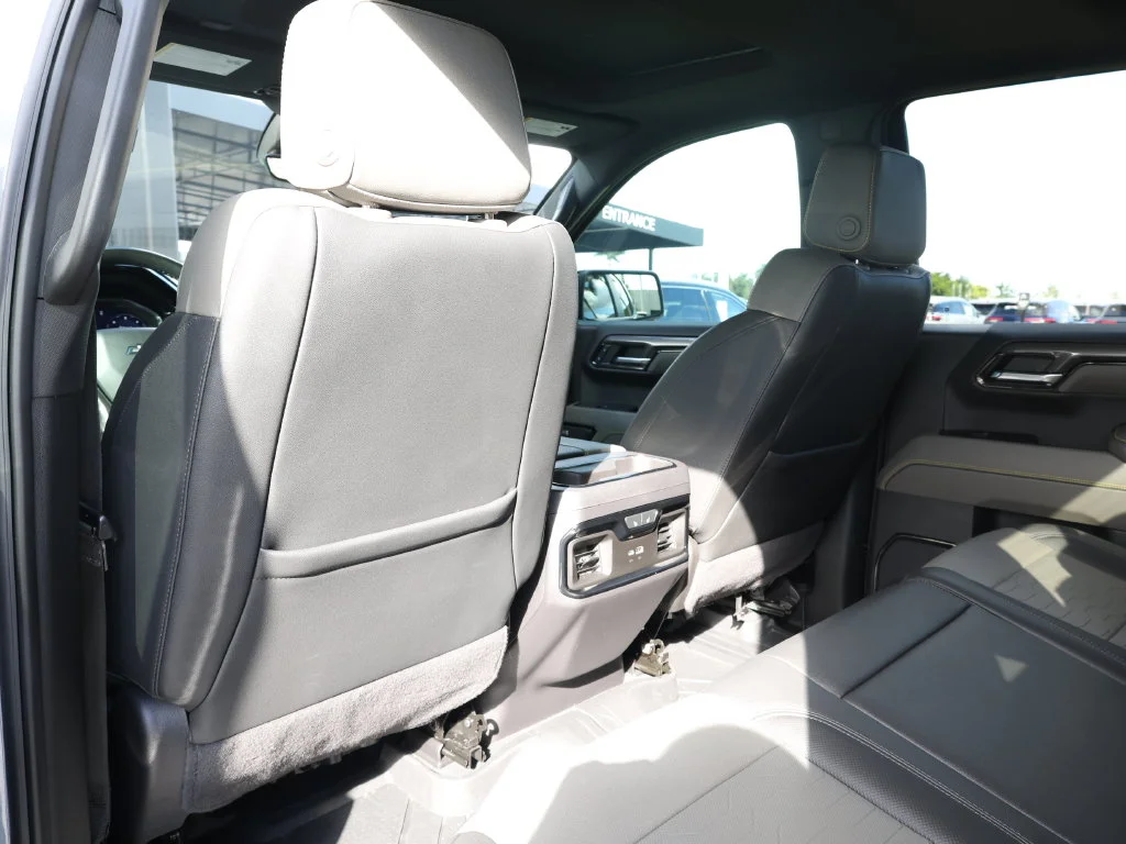Used 2024 Gray Chevrolet ZR2 image 18
