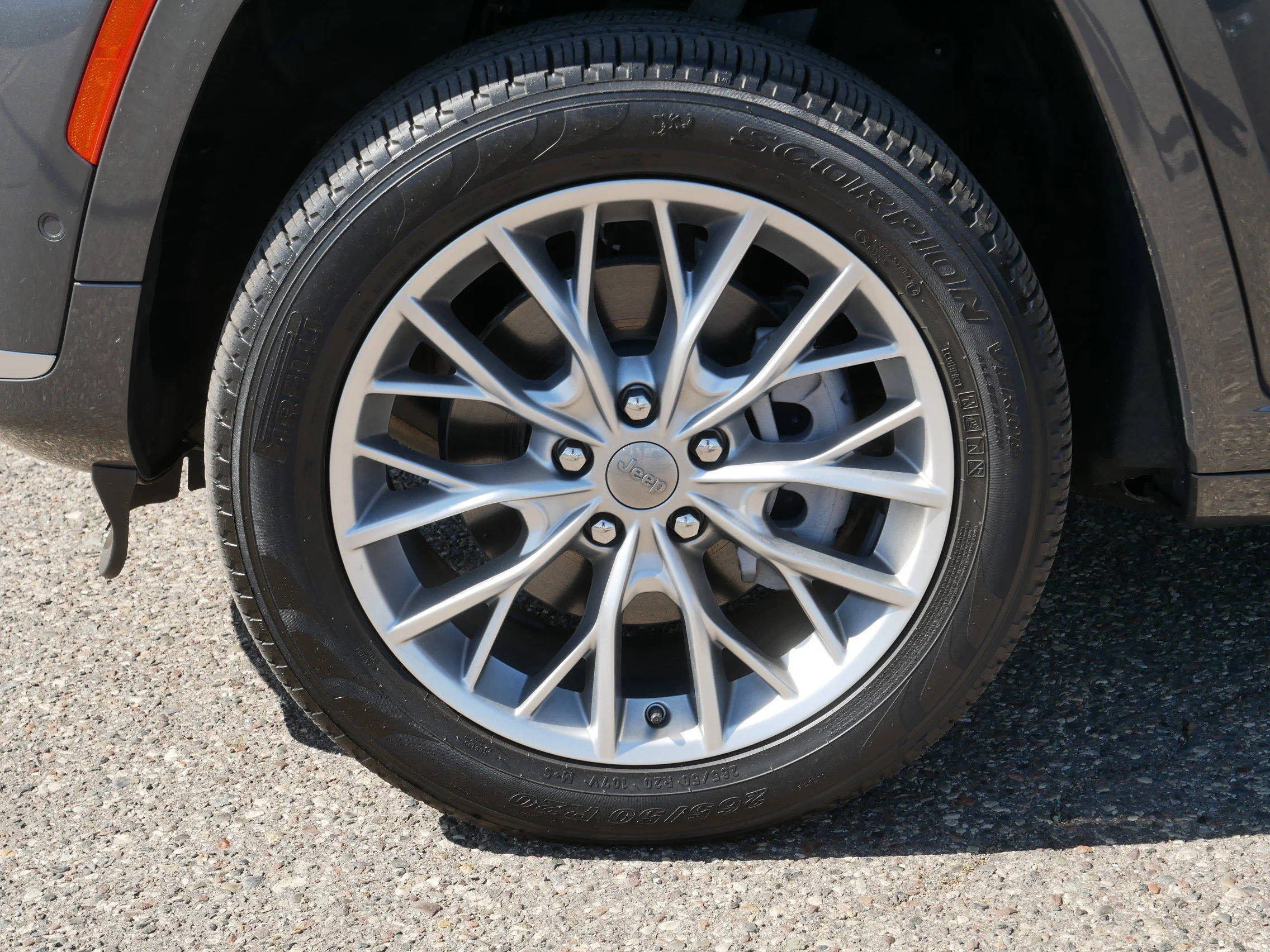 Used 2024 Baltic Gray Metallic Clearcoat Jeep Summit image 15