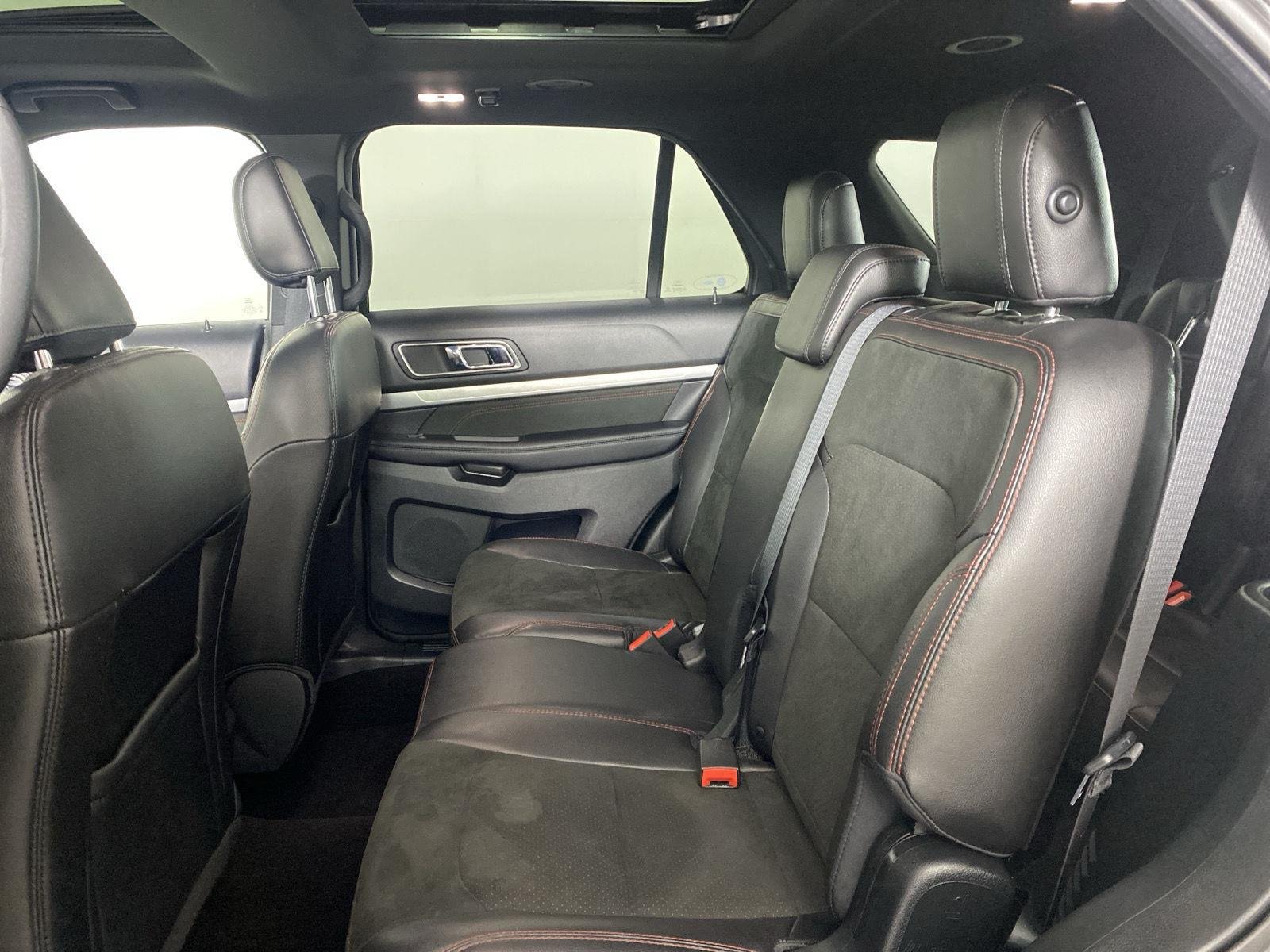 Used 2018 Shadow Black Ford XLT image 35
