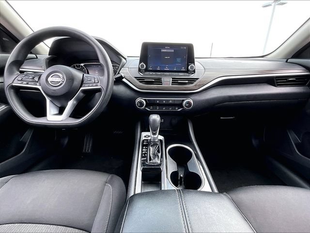 Used 2024 Brilliant Silver Metallic Nissan 2.5 SV image 21