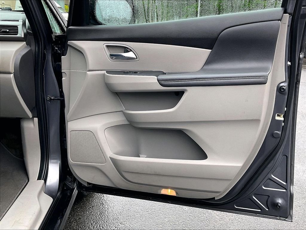 Used 2015 Gray Honda EX-L image 12