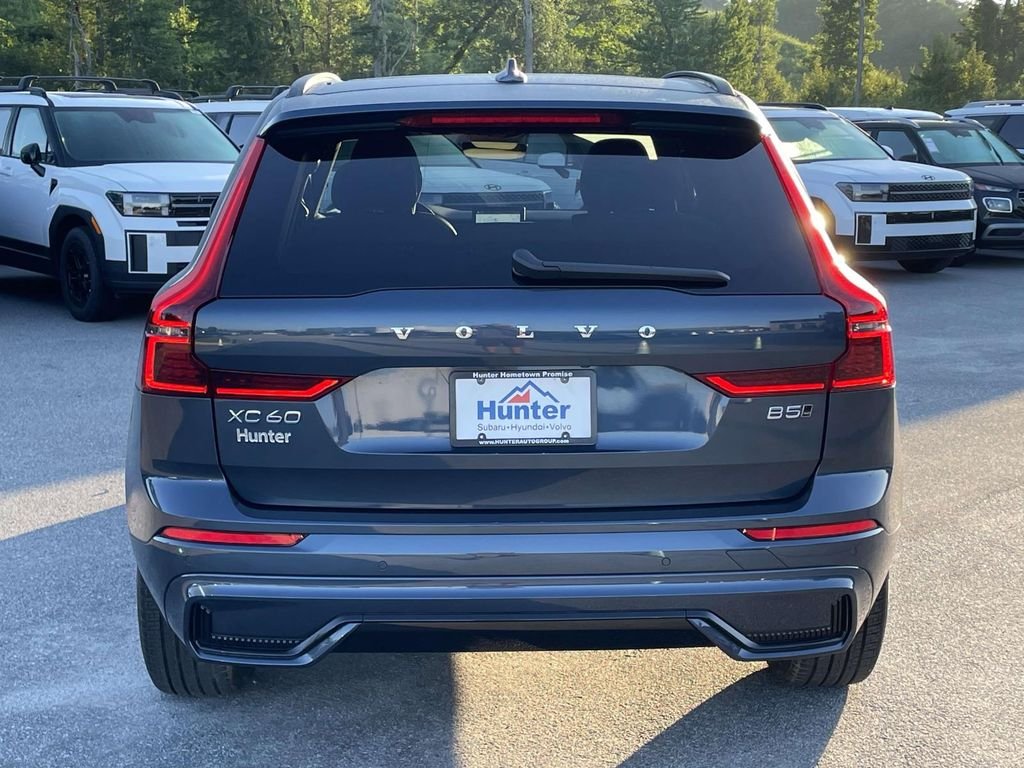 Used 2026 Denim Blue Metallic Volvo Core image 27