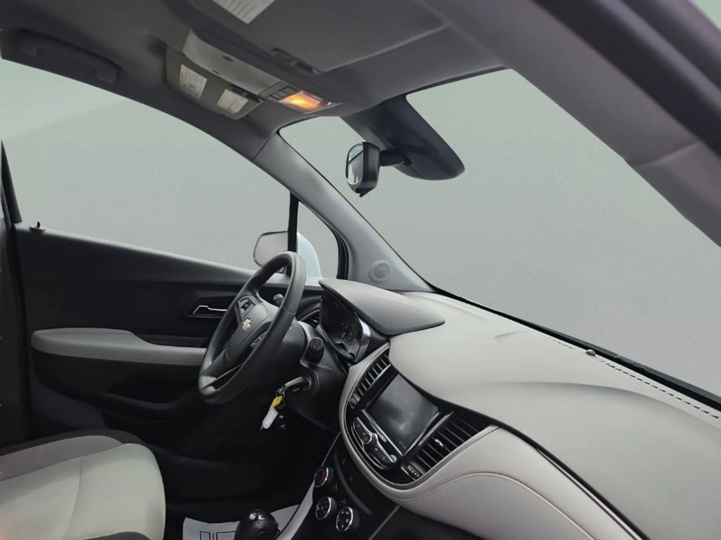 Used 2020 SUMMIT WHITE Chevrolet LS image 33