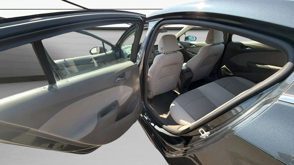 Used 2017 Gray Chevrolet LT image 13